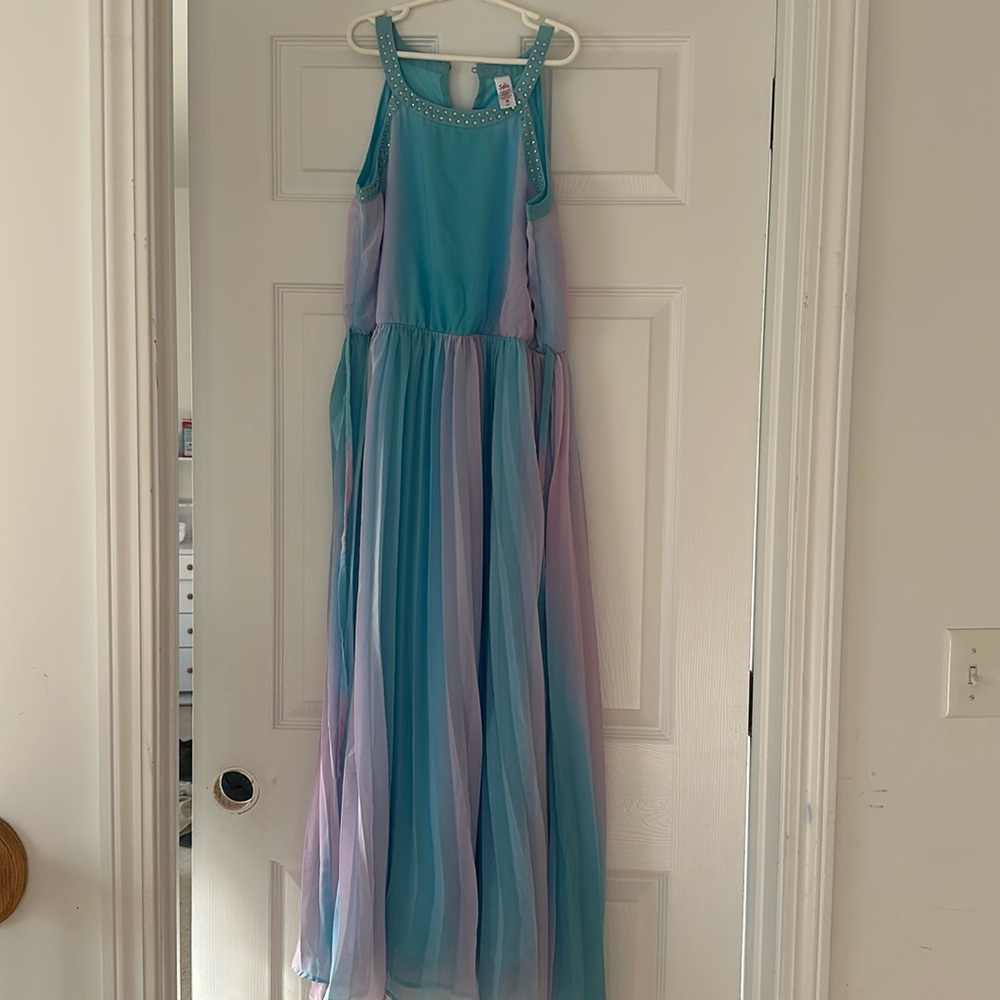 Girls dress